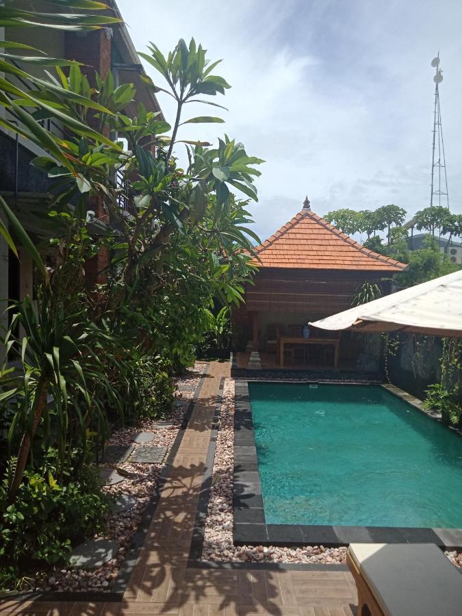 D'Puja Home Stay And Spa Nusa Dua  Exterior photo